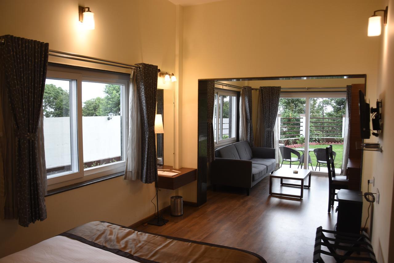 Nirvana Retreat Kurseong ภายนอก รูปภาพ